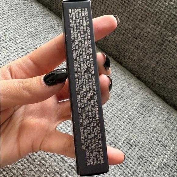 Brand New Laura Mercier Flawless Fusion Concealer – Shade 1.5W(never opened ) - Picture 3 of 11
